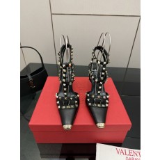발렌티노 클래식 VLOGO 가죽 힐 샌들 001-252746