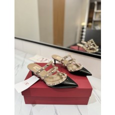 발렌티노 스터드 뾰족구두 페이던트 하이힐 슬리퍼 001-252815