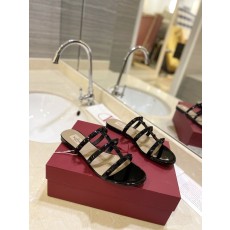 발렌티노 클래식 왕자 슬리퍼 여성용 001-252825