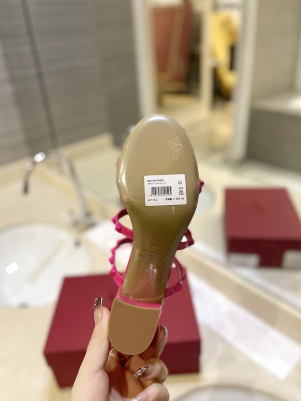 발렌티노 클래식 왕자 슬리퍼 여성용 001-252827