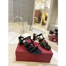 발렌티노 클래식 왕자 슬리퍼 여성용 001-252839