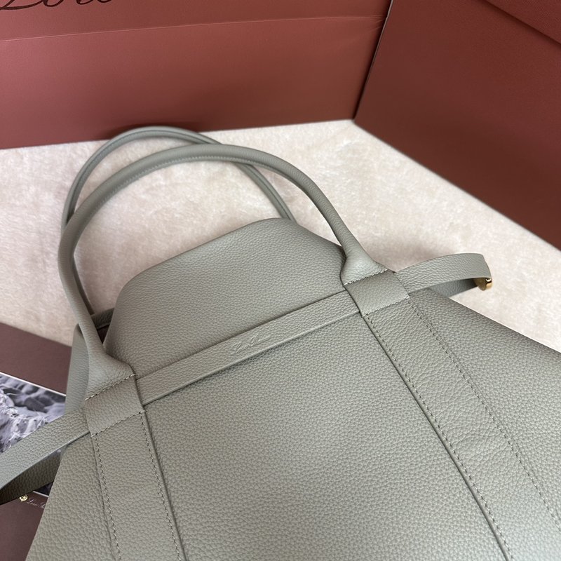 로로피아나 기에라 쇼퍼백 라임그린 001-252916