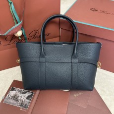 로로피아나 딥 블루 그레인 레더 쇼퍼백 001-252924