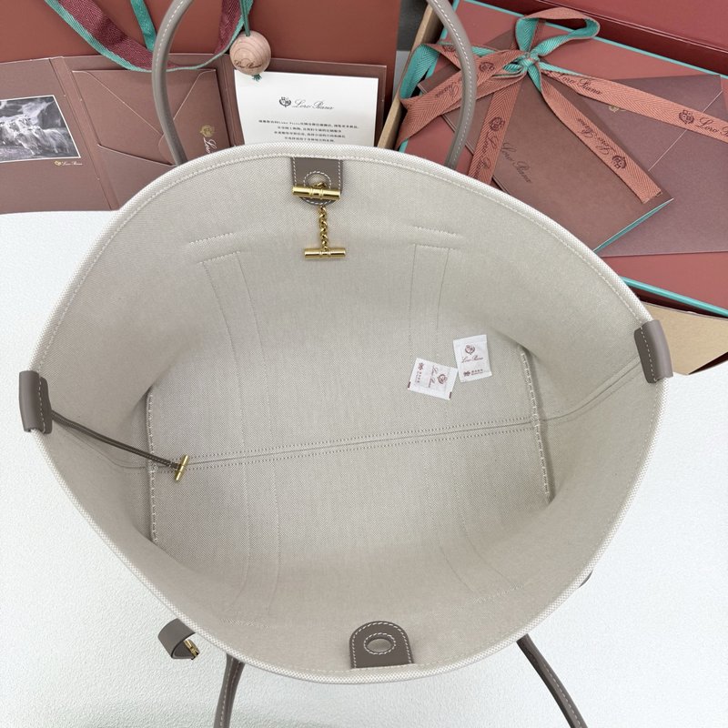 로로피아나 그레이 캔버스 대형 쇼핑백 001-252927