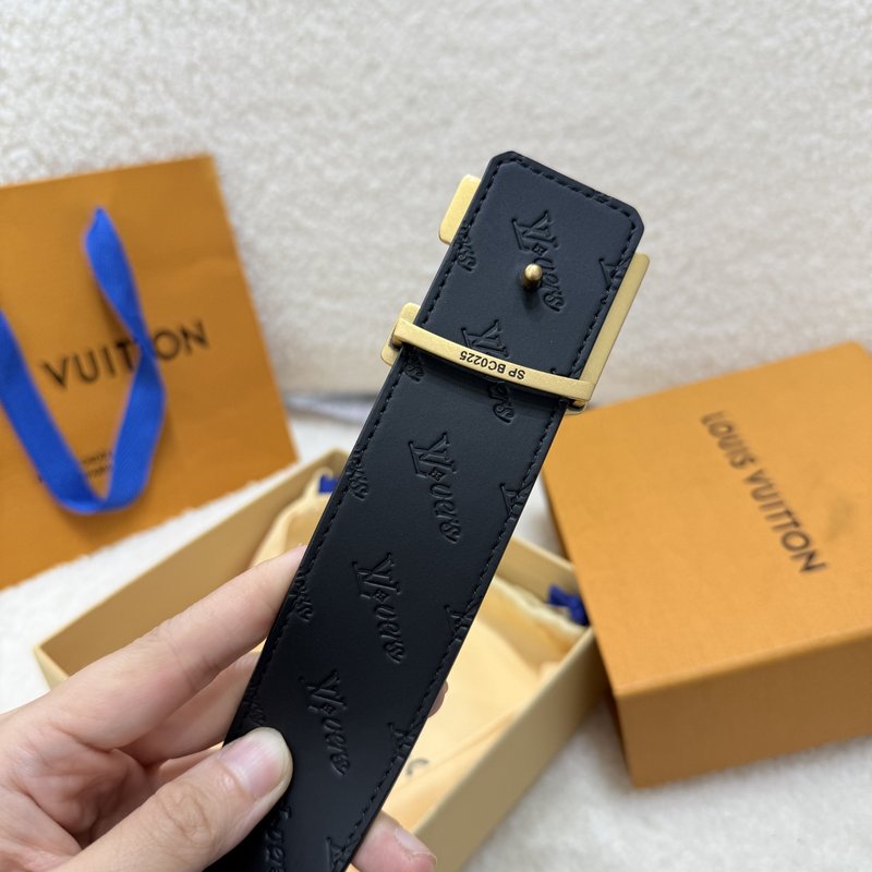 루이비통 클래식 메탈 로고 벨트 001-253057