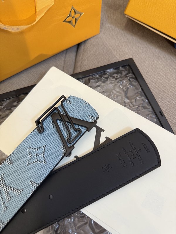 루이비통 양면 벨트 001-253071