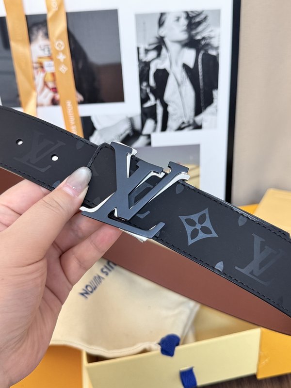 LV 클래식 양면 블랙 버클 벨트 40mm 001-253129