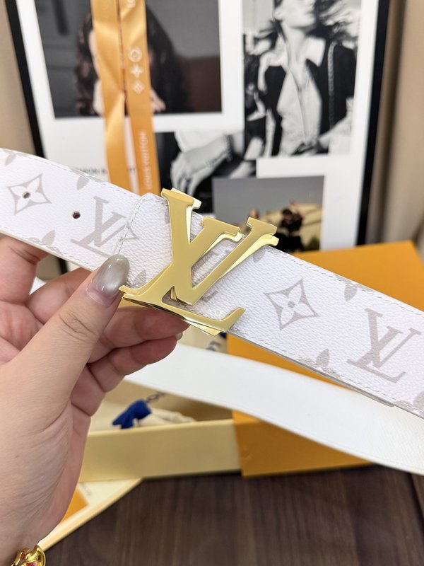 루이비통 클래식 양면 모노그램 벨트 40mm 001-253132