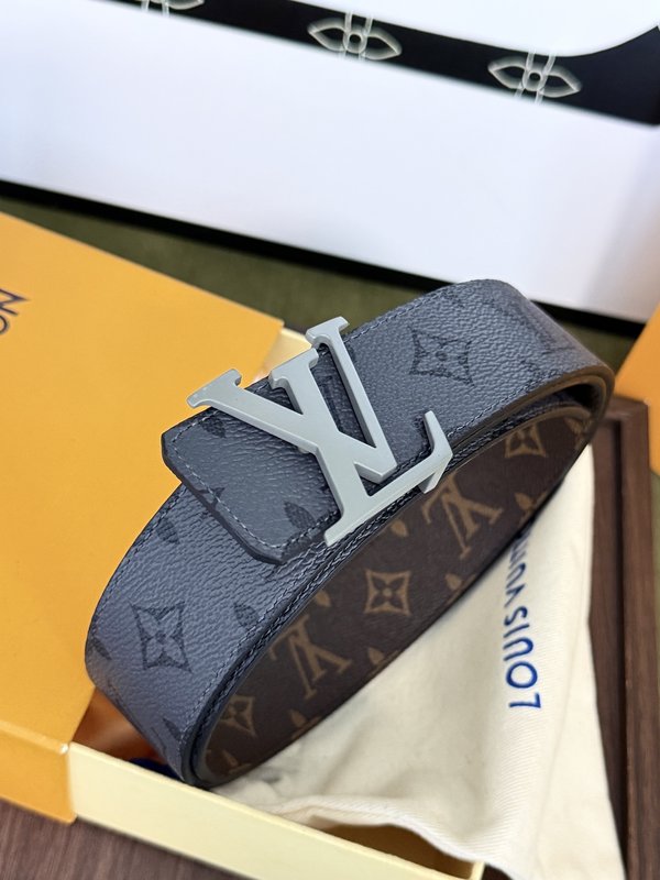 LV 양면 모노그램 그레이 버클 벨트 001-253190