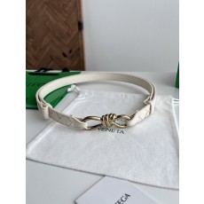 BV 여성용 인트레치오 벨트 석고 화이트 001-253282