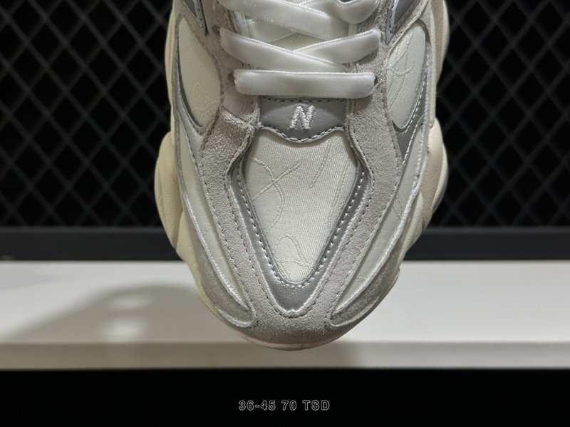 뉴발란스 NB9060 레트로 데일리 스니커즈 001-253627