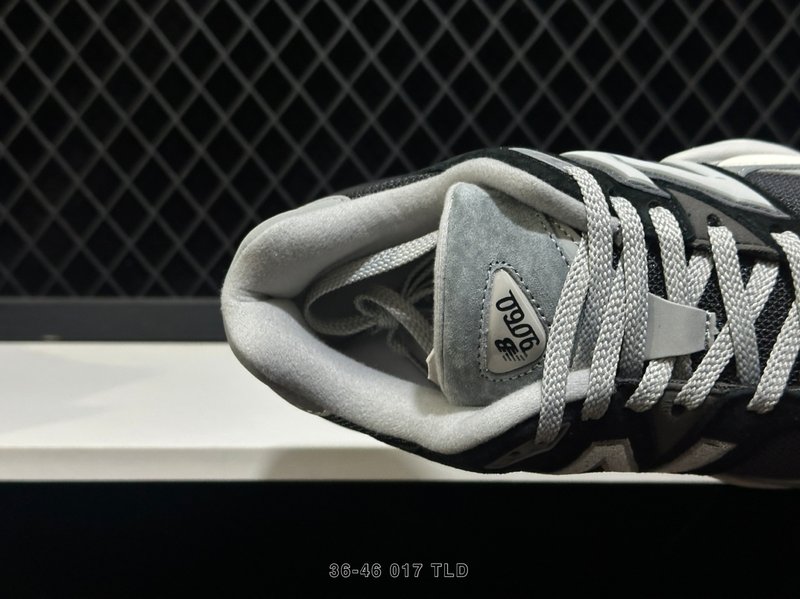 뉴발란스 NB9060 레트로 데일리 스니커즈 001-253631