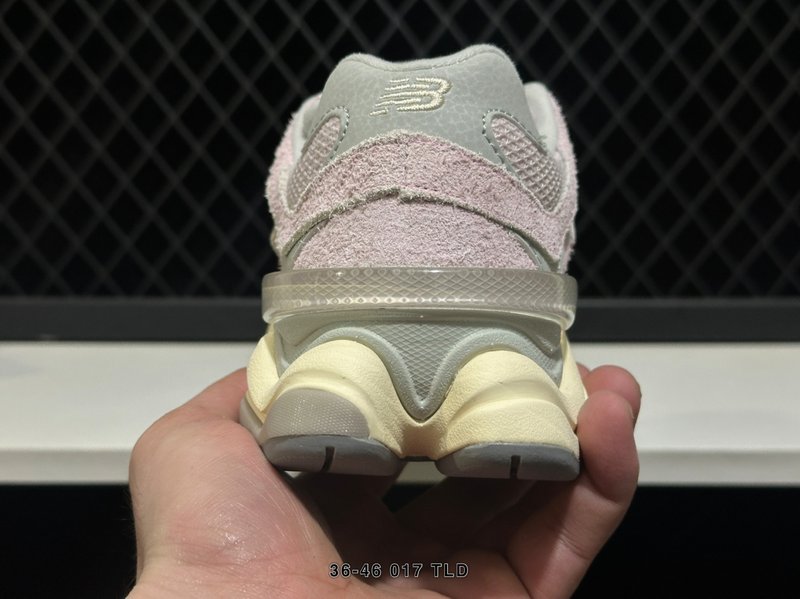 뉴발란스 NB9060 복고풍 캐주얼 스니커즈 001-253642