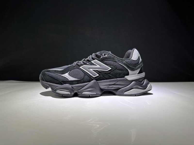 뉴발란스 NB9060 레트로 데일리 스니커즈 001-253645