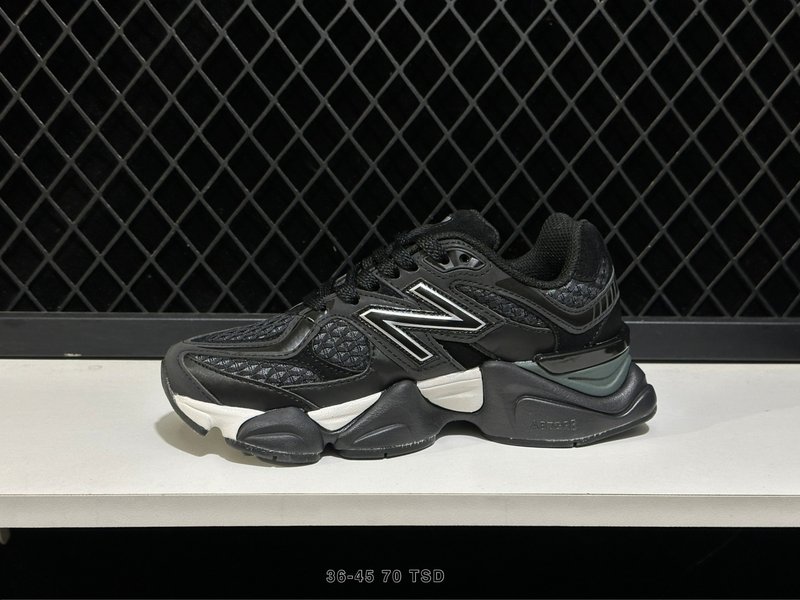 뉴발란스 NB9060 레트로 러닝화 001-253647