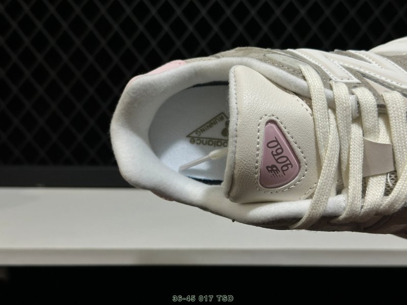 뉴발란스 NB9060 레트로 데일리 스니커즈 001-253667
