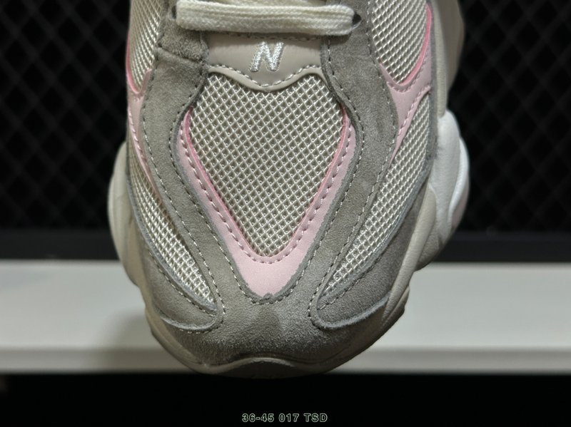 뉴발란스 NB9060 레트로 데일리 스니커즈 001-253667