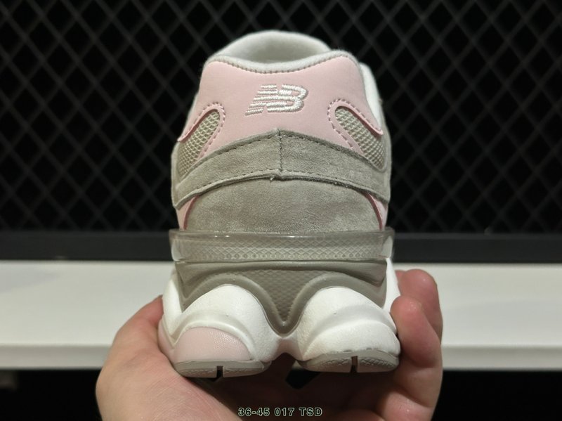 뉴발란스 NB9060 레트로 데일리 스니커즈 001-253667