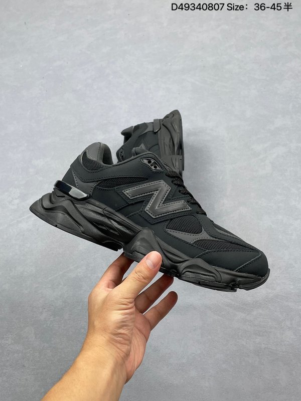 뉴발란스 NB9060 레트로 데일리 스니커즈 001-253682