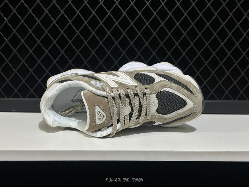 뉴발란스 NB9060 레트로 캐주얼 러닝화 001-253695