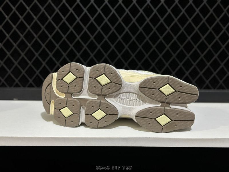 뉴발란스 9060 빈티지 캐주얼 러닝화 001-253700