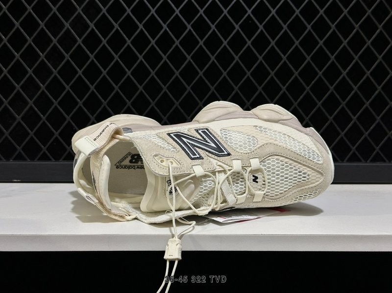뉴발란스 NB9060 레트로 캐주얼 운동화 001-253726