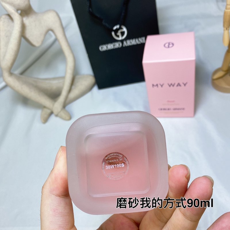 아르마니 마이웨이 플로랄 오드퍼퓸 90ml 001-253840