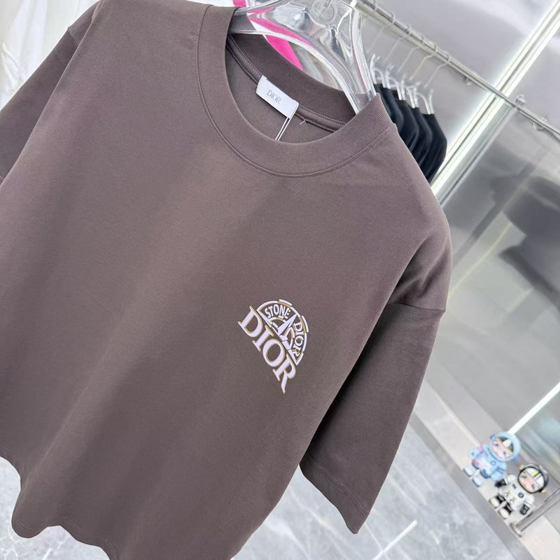 디올 라운드넥 반팔 티셔츠 입체 실리콘 공법 유니섹스 001-254066
