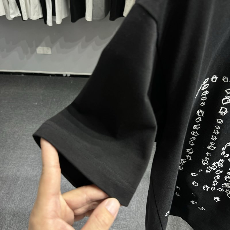 디올라운드넥반팔티셔츠 001-254090