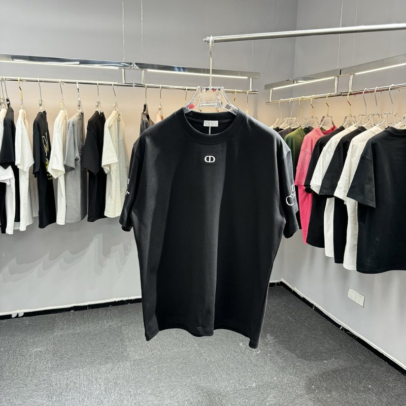 디올 라운드넥 반팔 티셔츠 001-254094