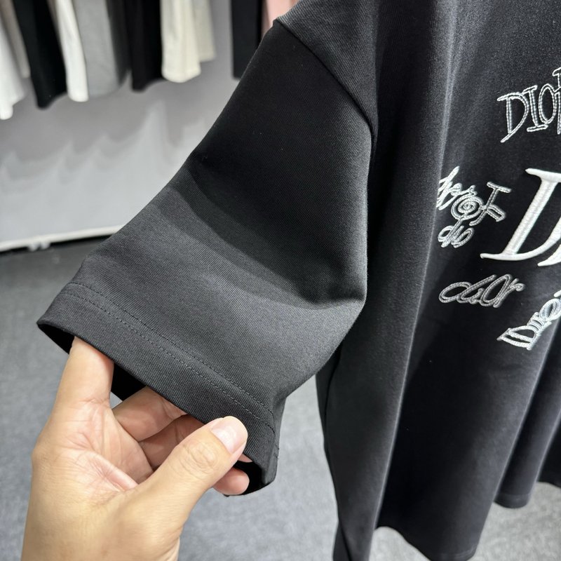 디올 라운드넥 반팔 티셔츠 001-254095