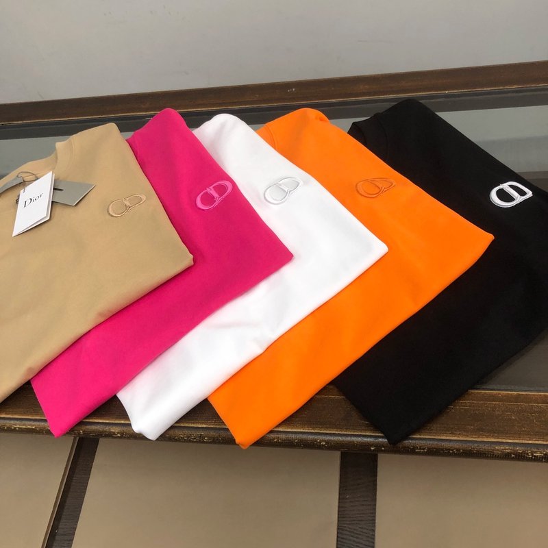 디올 라운드넥 숏슬리브 엠블럼 티셔츠 001-254178