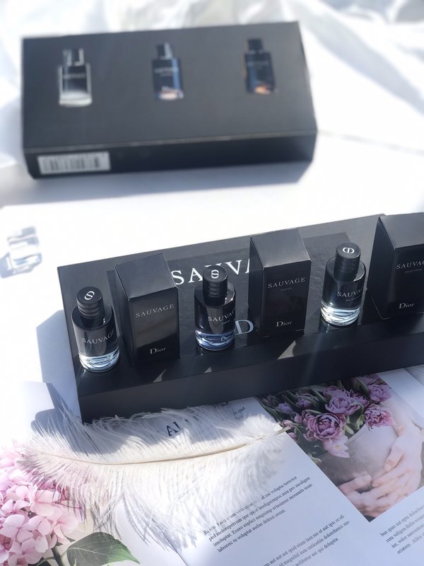 디올 소바쥬 남성 향수 세트 001-254300