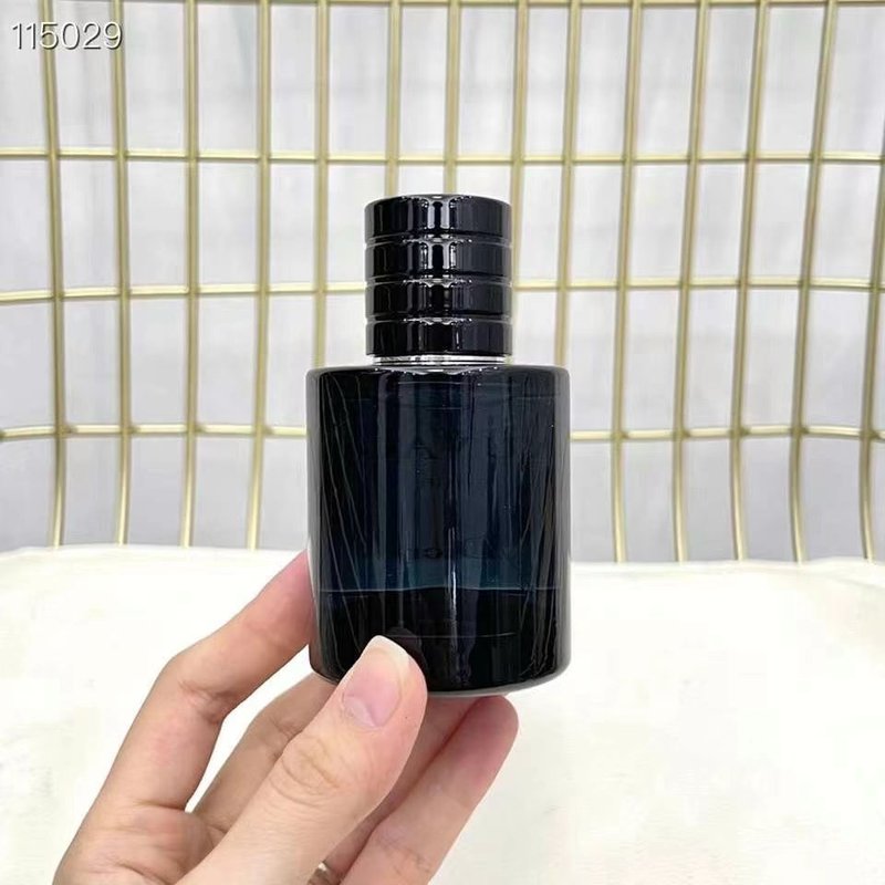 디올르 소바쥬 오드퍼퓸 남성용 선물세트 001-254339