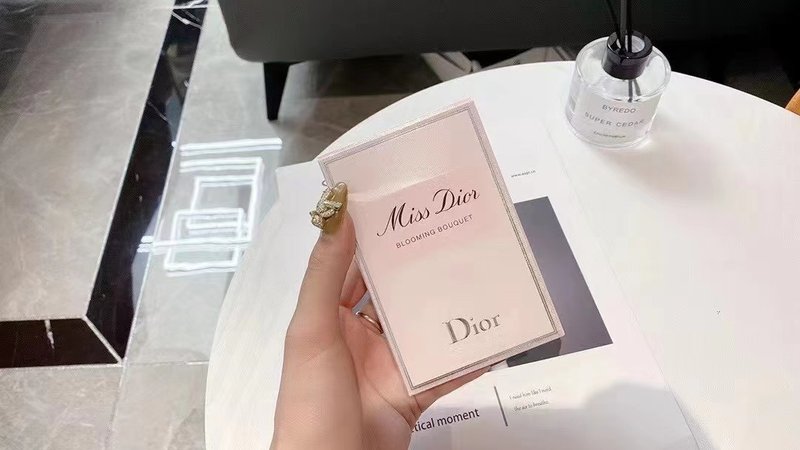 디올 미스 디올 블로밍 부케 오드뚜렛 100ml 001-254348