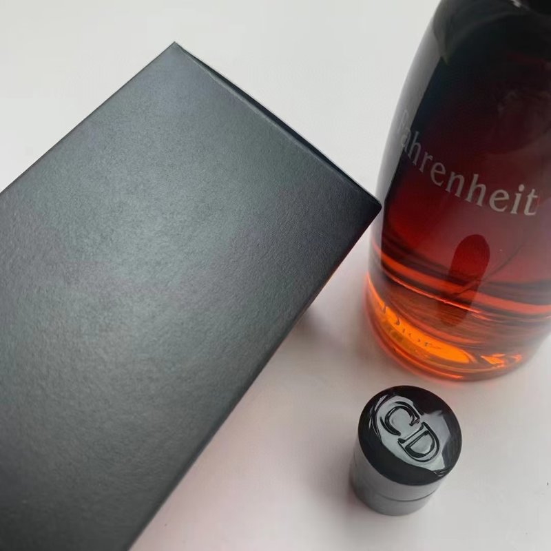 디올 파렌하이트 옴므 오드뚜왈렛 001-254390