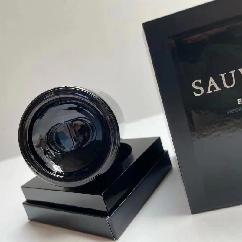디올 소바쥬 퍼 기프트 세트 001-254392