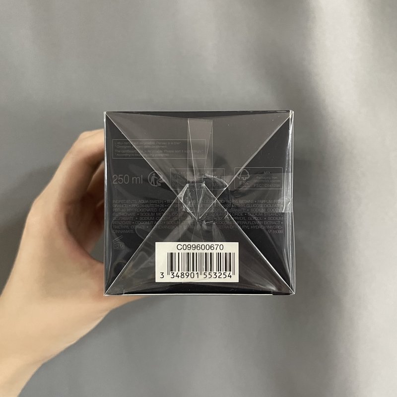 디올 소바쥬 남성 바디워시 250ml 001-254397