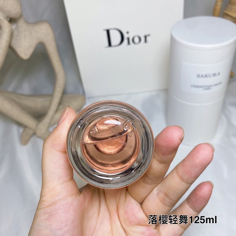 디올 라 미션 사쿠라 오드뚜왈렛 001-254404