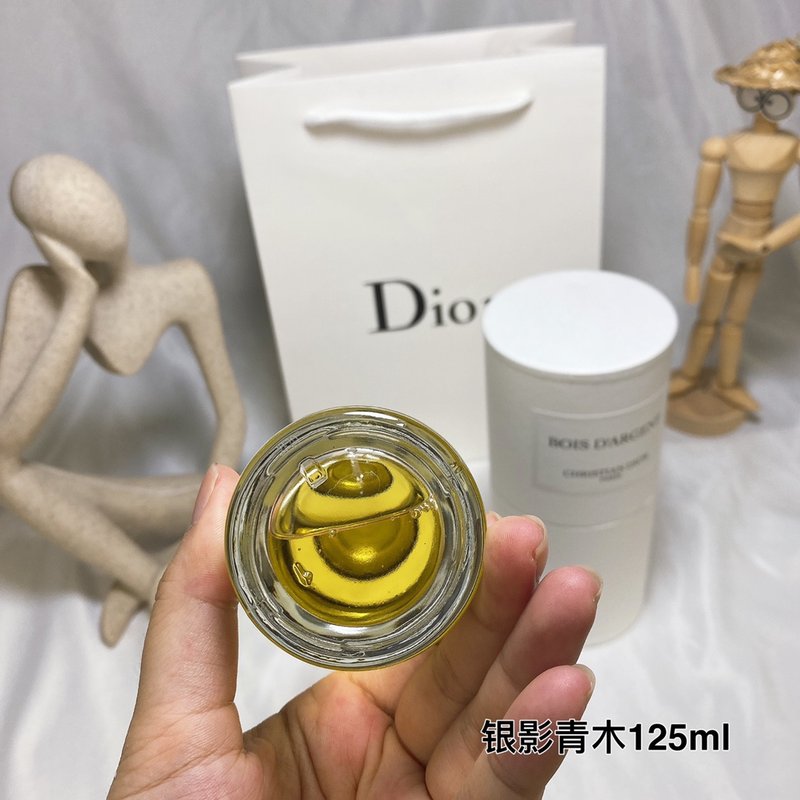 디올 라 콜렉티옹 쿠튀르 파르푸뫼르 보아 다르장 001-254425