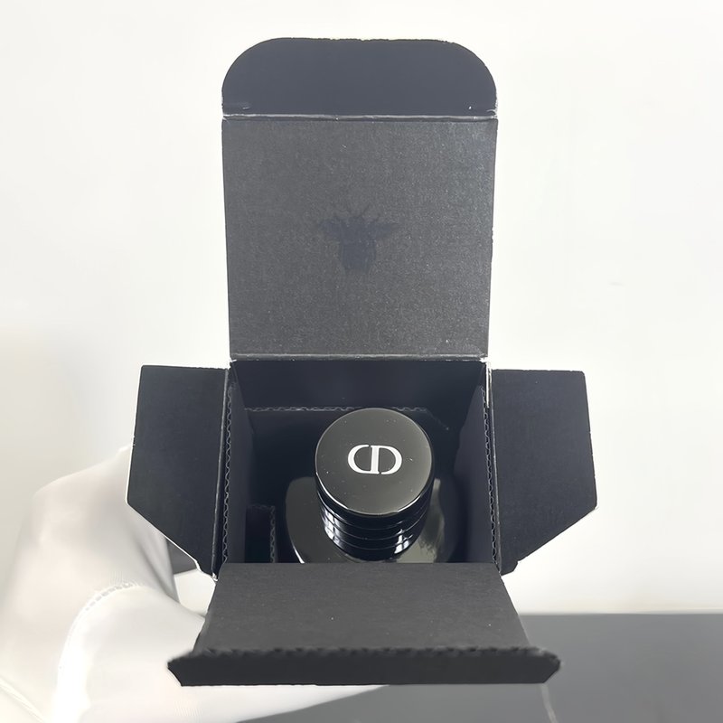 디올르 소바쥬 오드뚜왈렛 100ml 001-254445