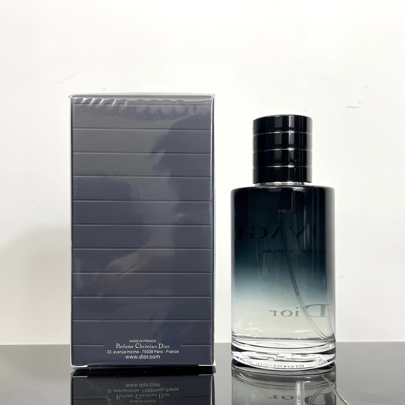 디올르 소바쥬 오드뚜왈렛 100ml 001-254445