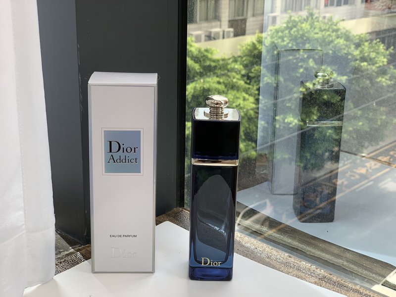 디올 블루밍 부케 퍼퓸 100mL 001-254449