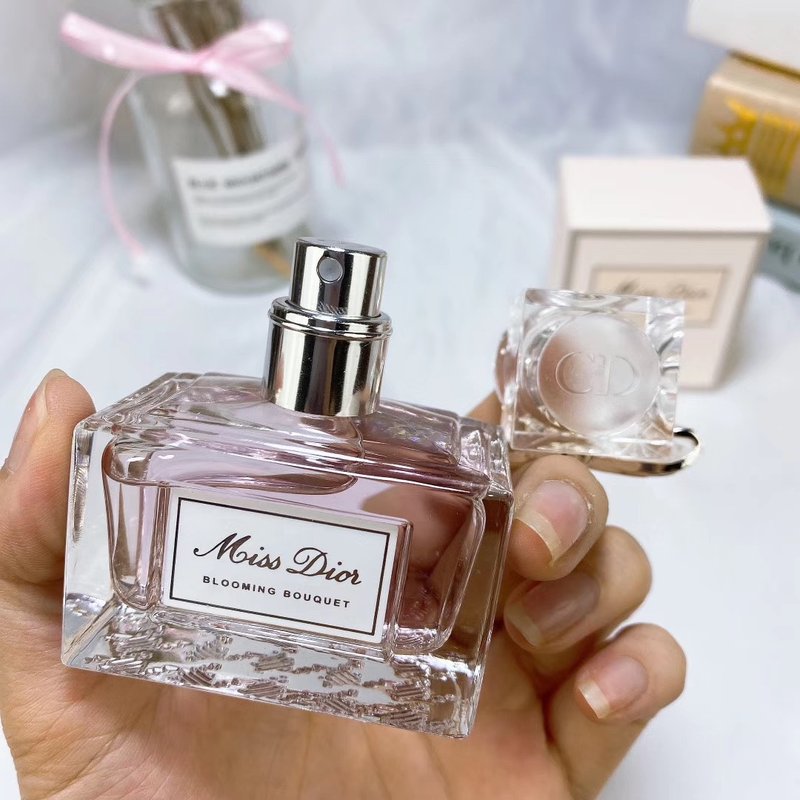 디올 미스 디올 블로밍 부케 오드뚜왈렛 30ml 001-254469