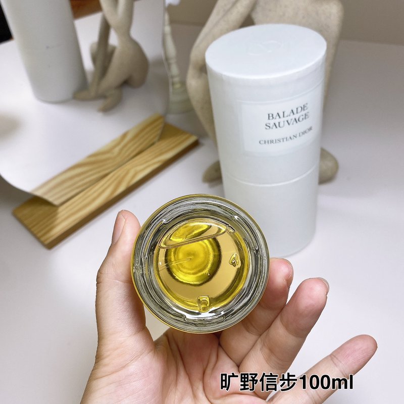 디올 라 콜렉티옹 발라드 소바주 오드퍼퓸 001-254550
