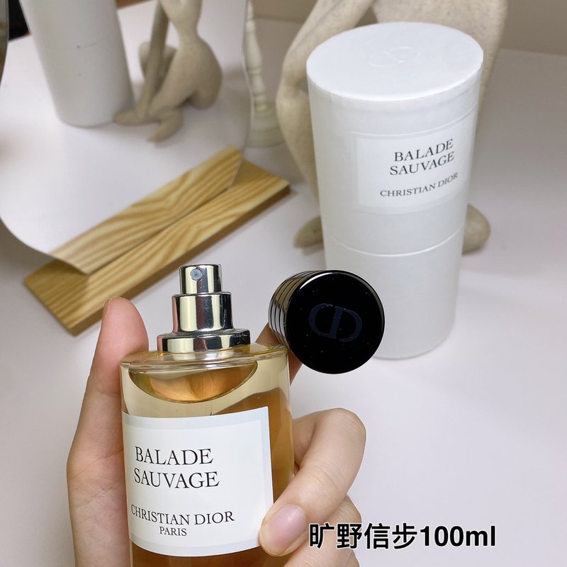 디올 라 콜렉티옹 발라드 소바주 오드퍼퓸 001-254550