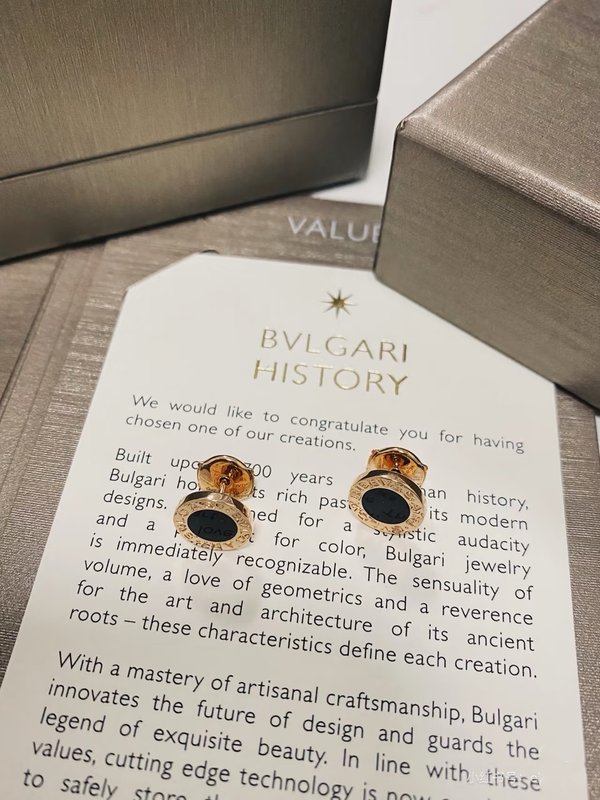불가리 클래식 심플 원형 이어링 001-254592