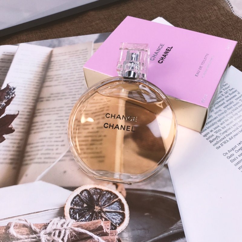 샤넬 찬스 오드뚜왈렛 로우 100mL 001-254765