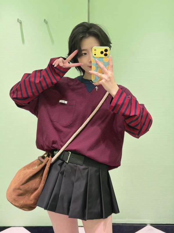 프라다 레드 스트라이프 루즈핏 숏슬리브 티셔츠 001-255594
