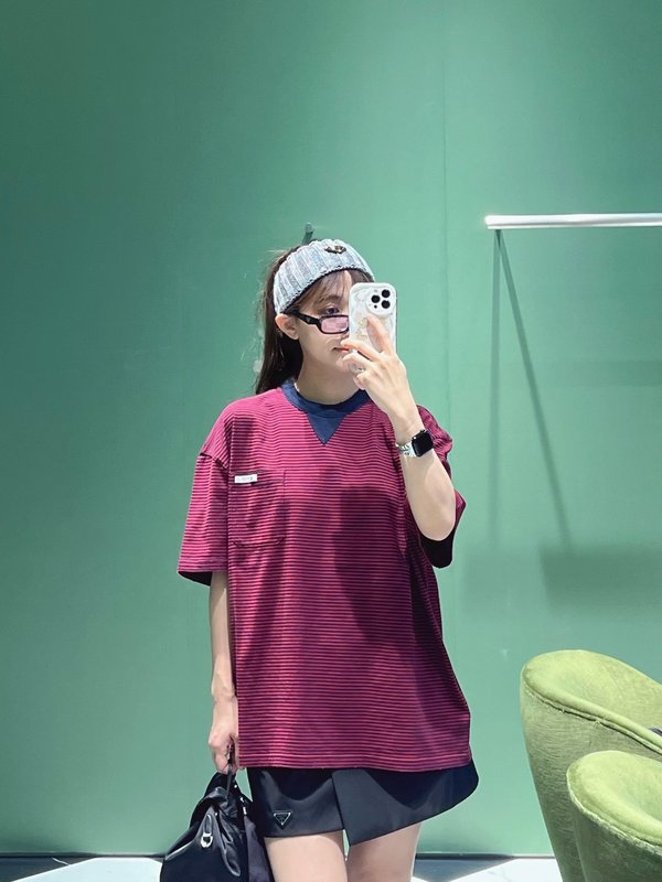 프라다 레드 스트라이프 루즈핏 숏슬리브 티셔츠 001-255594